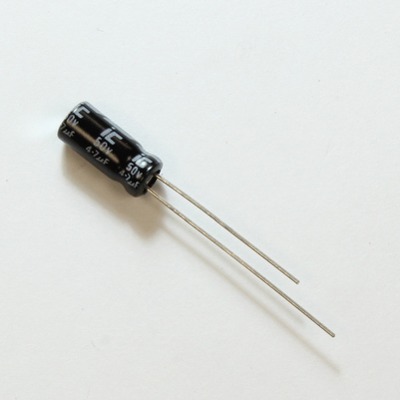 5 x Aluminum Electrolytic Capacitor 4.7uF 50V 5x11mm Radial Illinois